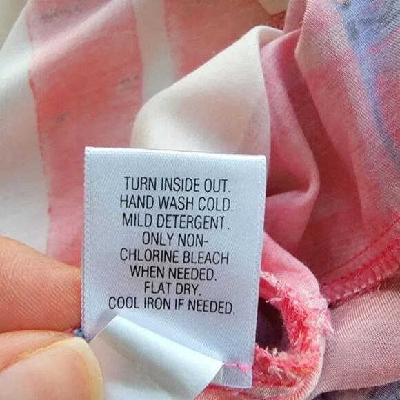 Simply Vera Sleeveless‎ Asymmetric Watercolor Print Blouse Woman Size M Peach - Picture 10 of 10